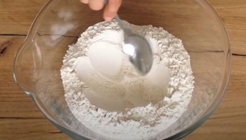 Быстрое тесто для чебуреков. 6 ПРОСТЫХ рецептов теста на чебуреки в 2021 году: с пузырьками и хрустящее, как в лучшей чебуречной