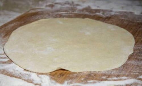 Настоящее тесто для чебуреков. Заварное тесто для чебуреков на кипятке