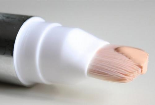 Как сделать возрастной макияж в домашних условиях. Омолаживающий макияж после 40+: 10 шагов, 17 хитростей, 2 видео-инструкции, 8 примеров