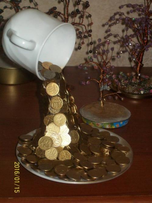 Как можно украсить цветок из монет. Мастер-класс «Рог изобилия — водопад из монет»