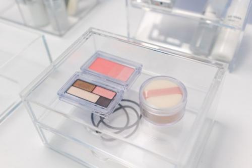 Как хранить бюджетную уходовую косметику для лица, чтобы она оставалась эффективной. Как правильно хранить косметику?