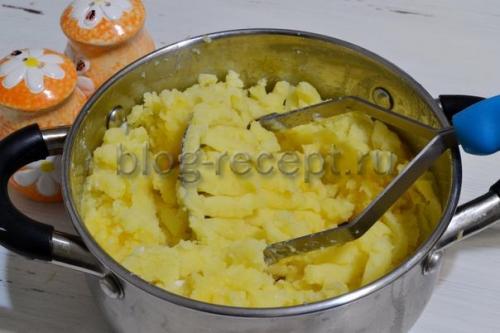 2 рецепта салатов на зиму. Запеканка из картофельного пюре с грибами