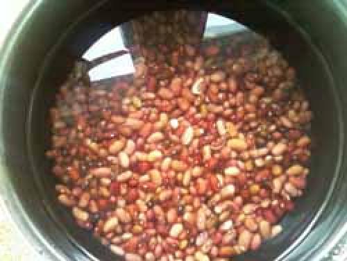 Какие добавки можно использовать для улучшения вкуса постного салата с рисом и фасолью. Рис с фасолью: как улучшить настроение и повысить свой энергетический потенциал