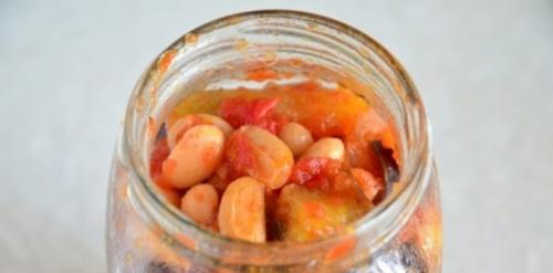 Какие виды овощей можно добавить в салаты из фасоли на зиму. Салаты из фасоли на зиму — очень вкусные рецепты с овощами