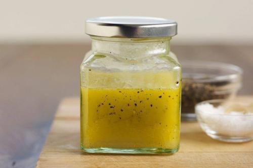 Какие добавки можно использовать для придания салату особых вкусовых качеств. 20 заправок, которые сделают салат незабываемым