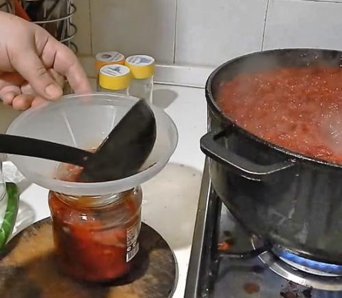 Украинская заправка для борща на зиму. Борщевая заправка на зиму в банках – 6 очень вкусных рецептов заправки для борща