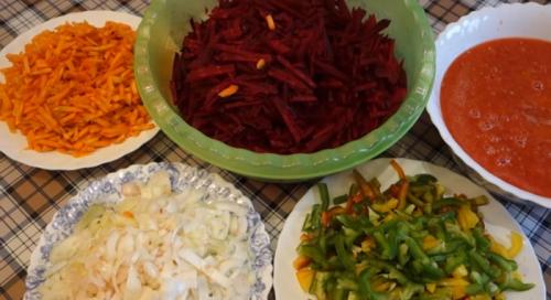 Заправка для борща на зиму из помидор и перца и моркови. Заправка для борща на зиму в банках с томатной пастой