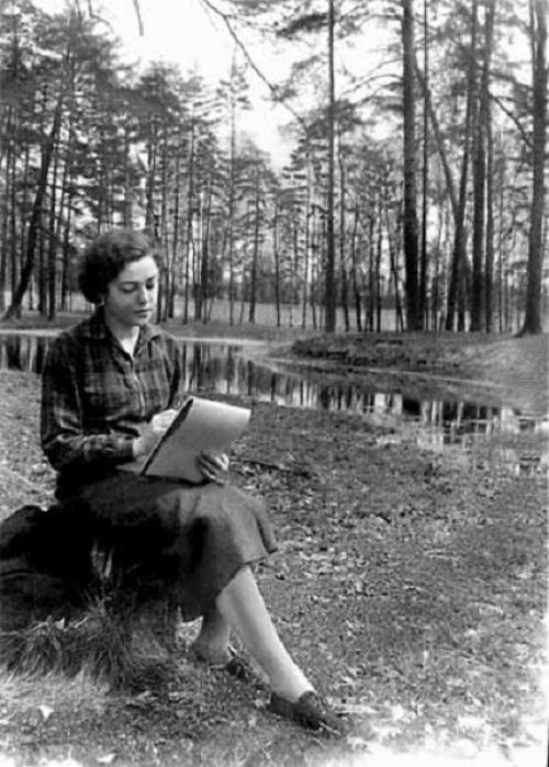 Не отрекаются любя анализ стихотворения. 