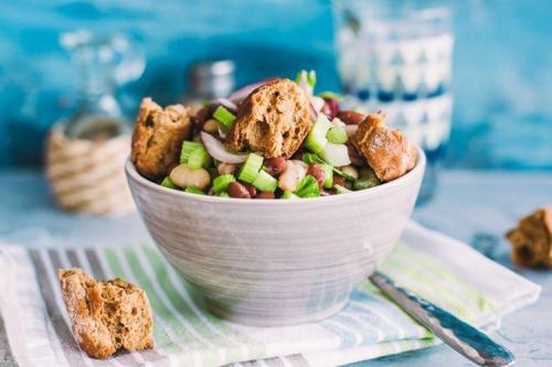 Как правильно залить постный салат с рисом соусом. 20 простых постных салатов на любой вкус