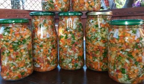 Заправка для супа на зиму с солью. Заправка для супа на зиму без варки и стерилизации — все витамины остаются