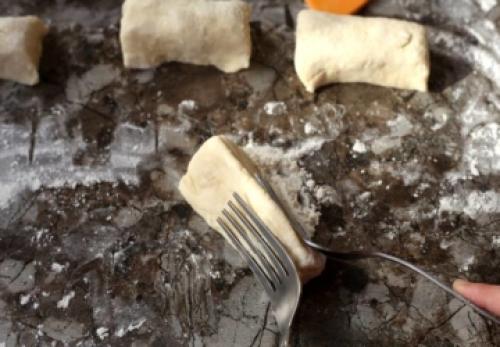 Пирожки из творога на сковороде. Рецепт творожных пирожков жареных на сковороде