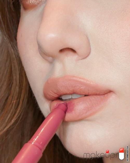 Какие особенности у корейских помад, теней и румян. Как сделать корейский макияж русской девушке: пошаговая инструкция