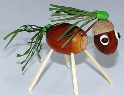 Декор для дома из желудей собственными руками. Детские поделки из желудей своими руками