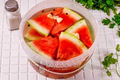 Арбузы соленые дольками. Как посолить арбузы в кастрюле 07 Арбузы соленые дольками. Как посолить арбузы в кастрюле 07