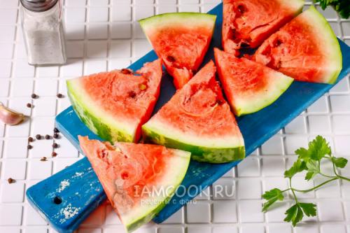 Арбузы соленые дольками. Как посолить арбузы в кастрюле 03 Арбузы соленые дольками. Как посолить арбузы в кастрюле 03