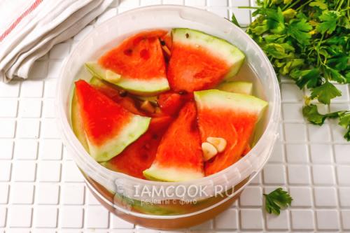 Арбузы соленые дольками. Как посолить арбузы в кастрюле 08 Арбузы соленые дольками. Как посолить арбузы в кастрюле 08