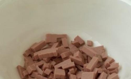 Оливье настоящий французский рецепт. Классический салат Оливье с колбасой, горошком, свежим огурцом