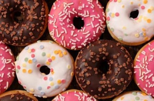 Как сделать цветную глазурь для пончиков. Как сделать глазурь для пончиков – 6 простых рецептов