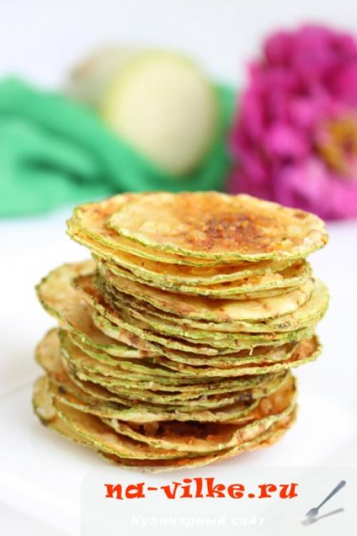 Полезные и хрустящие: как приготовить кабачковые чипсы в сушилке Полезные и хрустящие: как приготовить кабачковые чипсы в сушилке